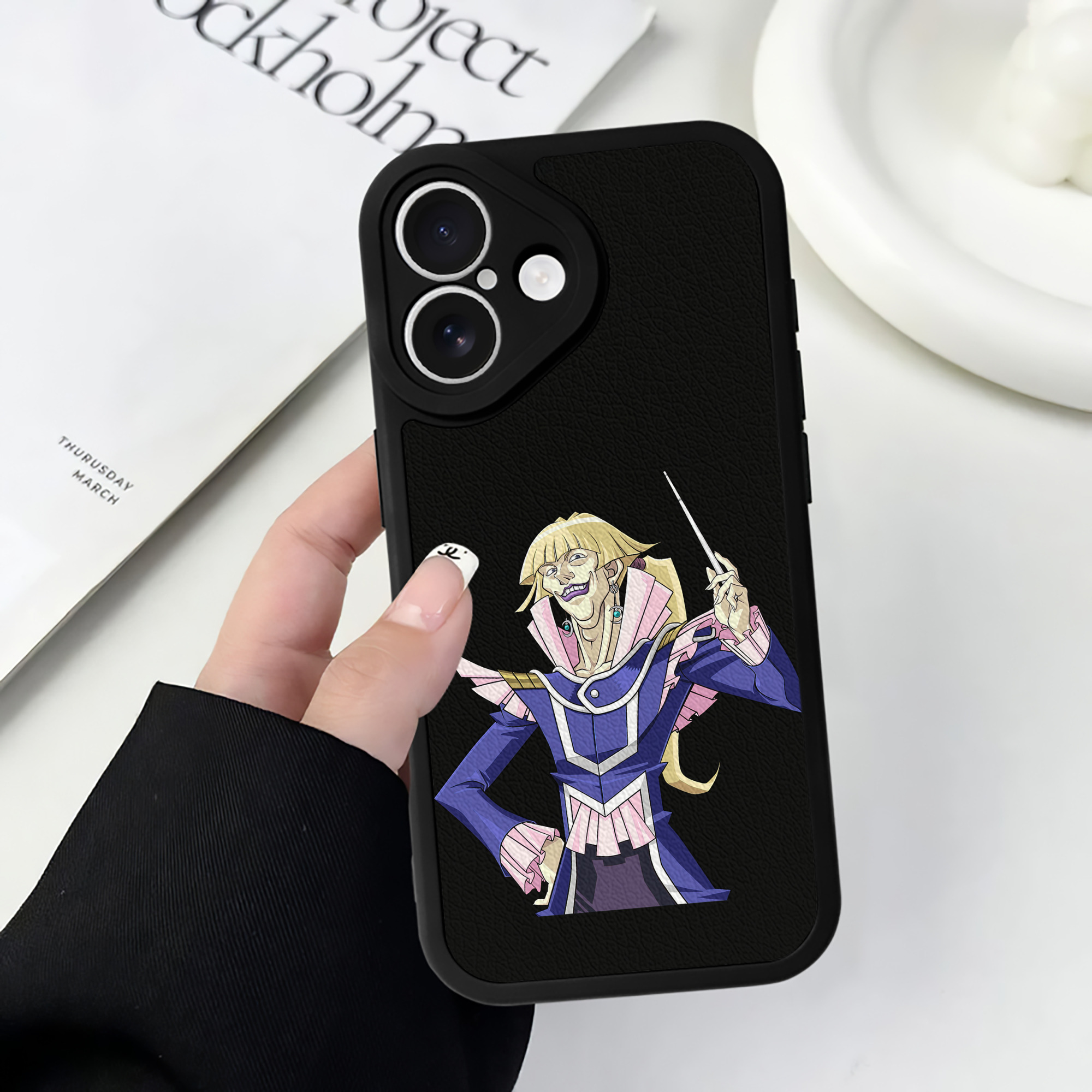 （画像用） 遊☆戯☆王 Yu-Gi-Oh! 【iPhone 16シリーズ対応】シリコンスマホケース（レザー調） 材質：シリコン